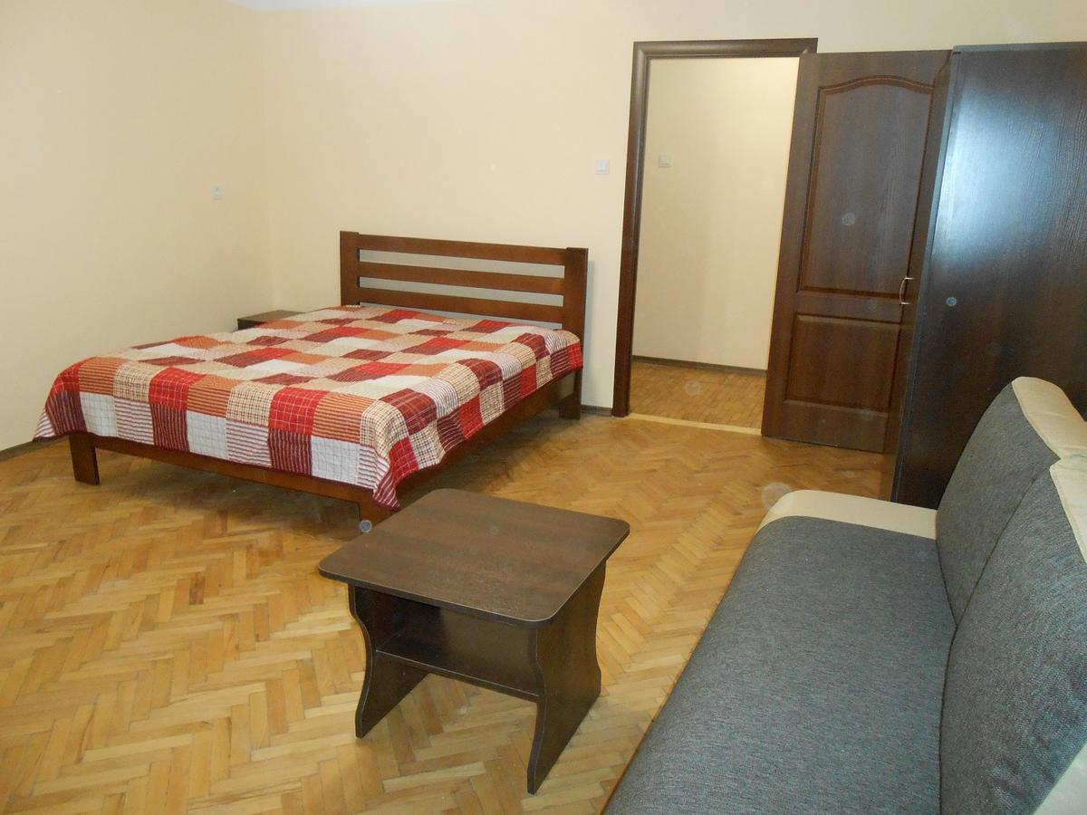 Квартира В Центрі На Вулиці Вірменській 12 Є Дві Спальні Двуспальні Ліжка Lviv Exterior foto